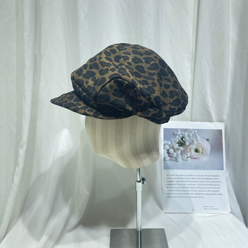 American-style Retro Chic Leopard-print Beret For Women - Image 4